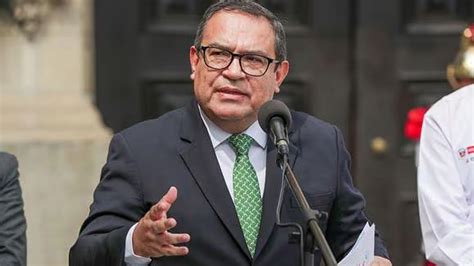 Adı yolsuzluğa karışmıştı Peru Başbakanı Alberto Otarola istifa etti